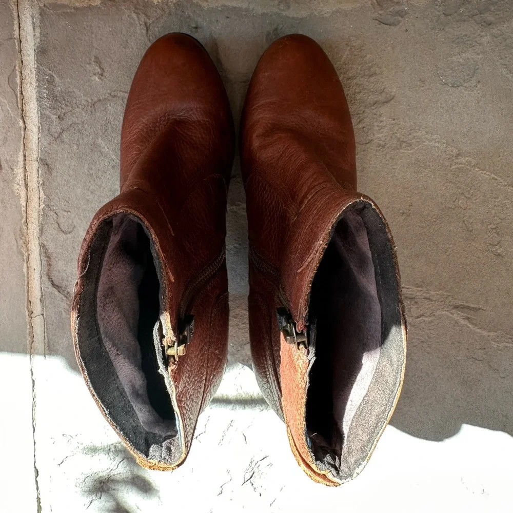 Timberland Womens Stratham Ankle Boots Block Heel Brown Leather Lug Sole